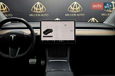 Внедорожник / Кроссовер Tesla Model Y 2021 в 