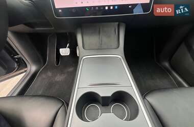 Внедорожник / Кроссовер Tesla Model Y 2022 в 