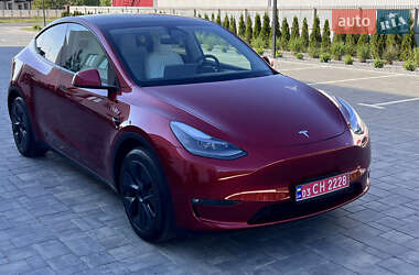 Внедорожник / Кроссовер Tesla Model Y 2024 в 