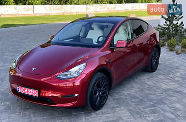 Внедорожник / Кроссовер Tesla Model Y 2024 в 