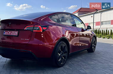 Внедорожник / Кроссовер Tesla Model Y 2024 в 