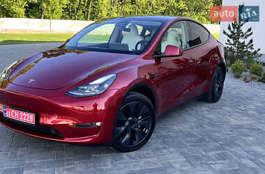 Внедорожник / Кроссовер Tesla Model Y 2024 в 
