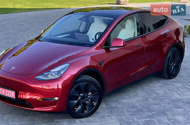 Внедорожник / Кроссовер Tesla Model Y 2024 в 