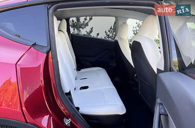 Внедорожник / Кроссовер Tesla Model Y 2024 в 