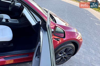 Внедорожник / Кроссовер Tesla Model Y 2024 в 