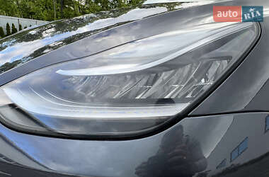 Позашляховик / Кросовер Tesla Model Y 2021 в 