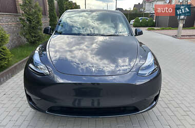 Внедорожник / Кроссовер Tesla Model Y 2024 в 