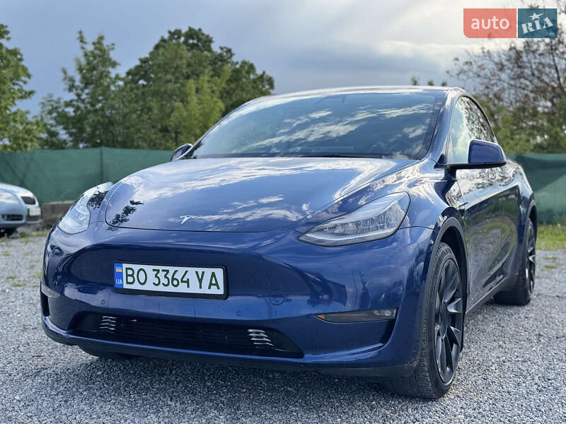 Tesla Model Y 2021