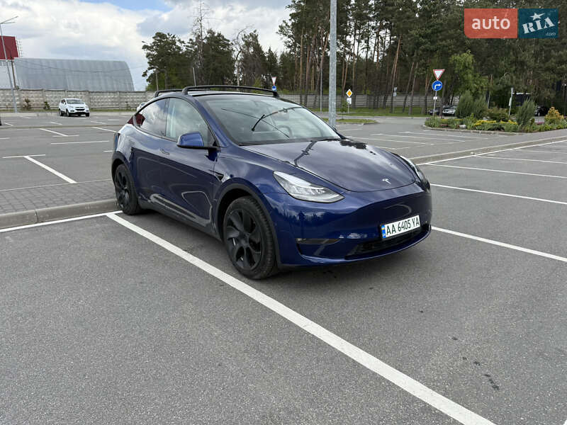Tesla Model Y 2021