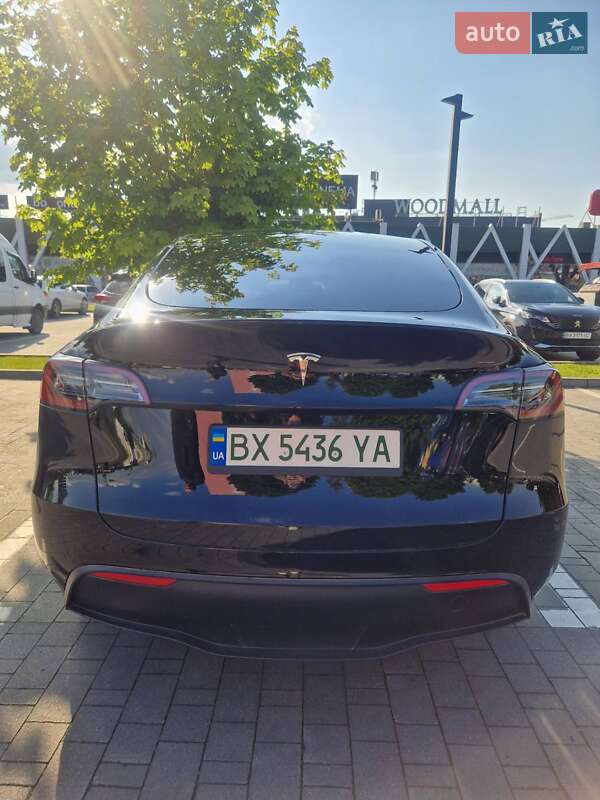 Позашляховик / Кросовер Tesla Model Y 2023 в Хмельницькому
