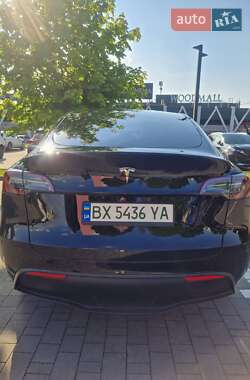 Внедорожник / Кроссовер Tesla Model Y 2023 в 