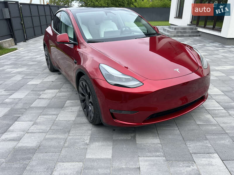 Внедорожник / Кроссовер Tesla Model Y 2024 в 