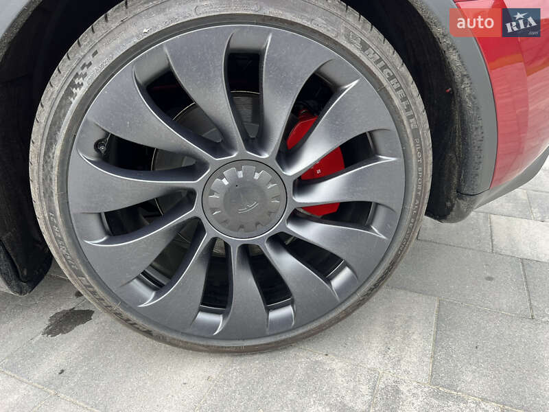 Внедорожник / Кроссовер Tesla Model Y 2024 в Староконстантинове фото 5 Внедорожник / Кроссовер Tesla Model Y 2024 в Староконстантинове