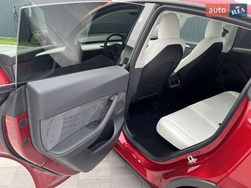 Внедорожник / Кроссовер Tesla Model Y 2024 в Староконстантинове фото 7 Внедорожник / Кроссовер Tesla Model Y 2024 в Староконстантинове