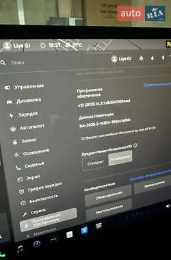 Внедорожник / Кроссовер Tesla Model Y 2023 в 