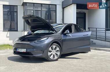 Внедорожник / Кроссовер Tesla Model Y 2022 в 