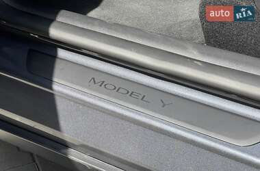 Внедорожник / Кроссовер Tesla Model Y 2022 в Ровно