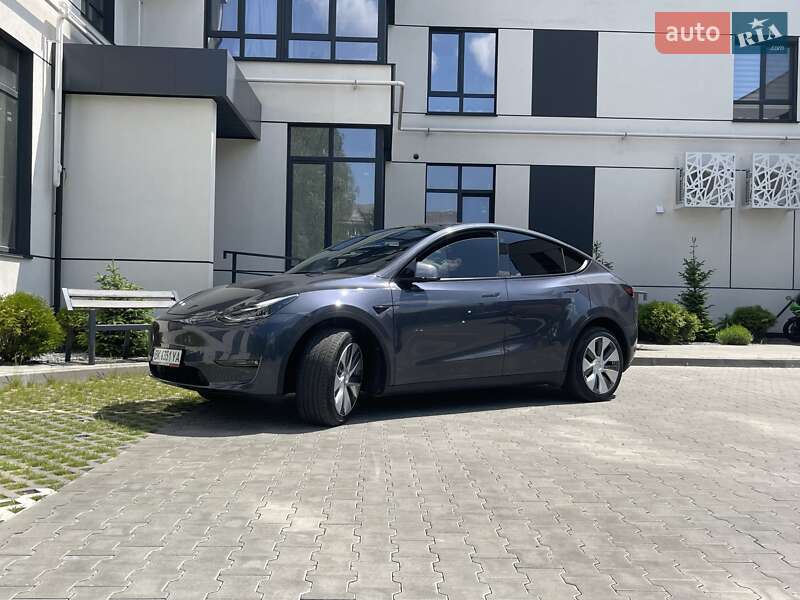 Позашляховик / Кросовер Tesla Model Y 2022 в Рівному