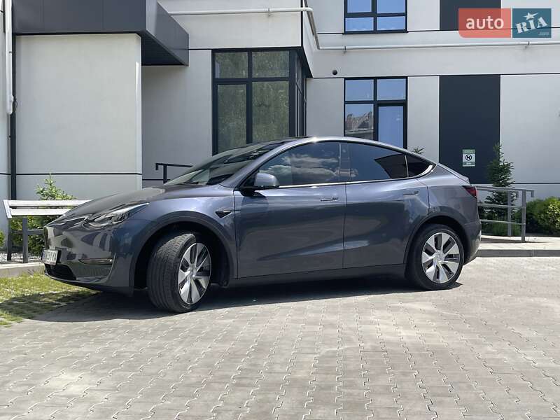 Позашляховик / Кросовер Tesla Model Y 2022 в Рівному