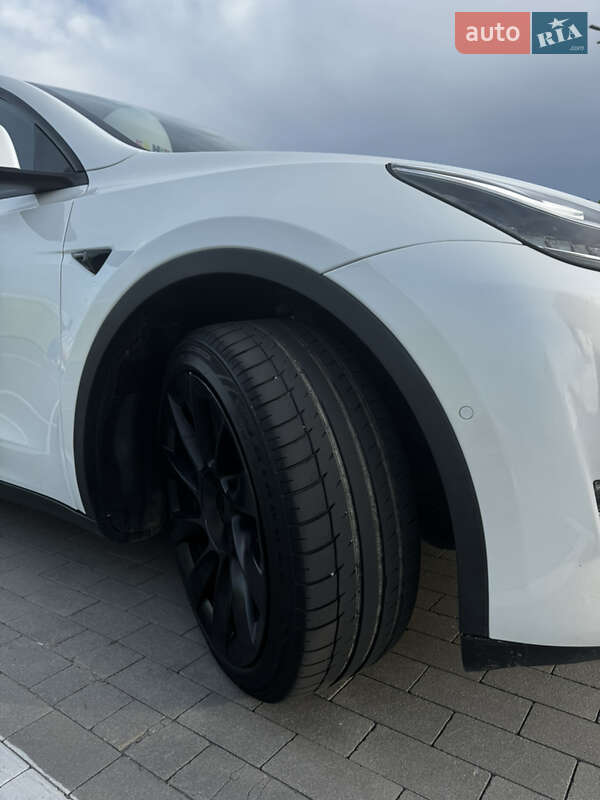 Внедорожник / Кроссовер Tesla Model Y 2021 в Виннице