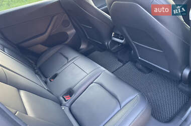 Внедорожник / Кроссовер Tesla Model Y 2022 в 