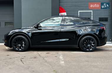 Позашляховик / Кросовер Tesla Model Y 2023 в 