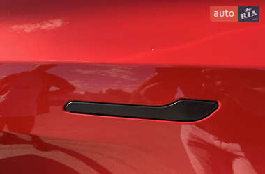 Позашляховик / Кросовер Tesla Model Y 2021 в 
