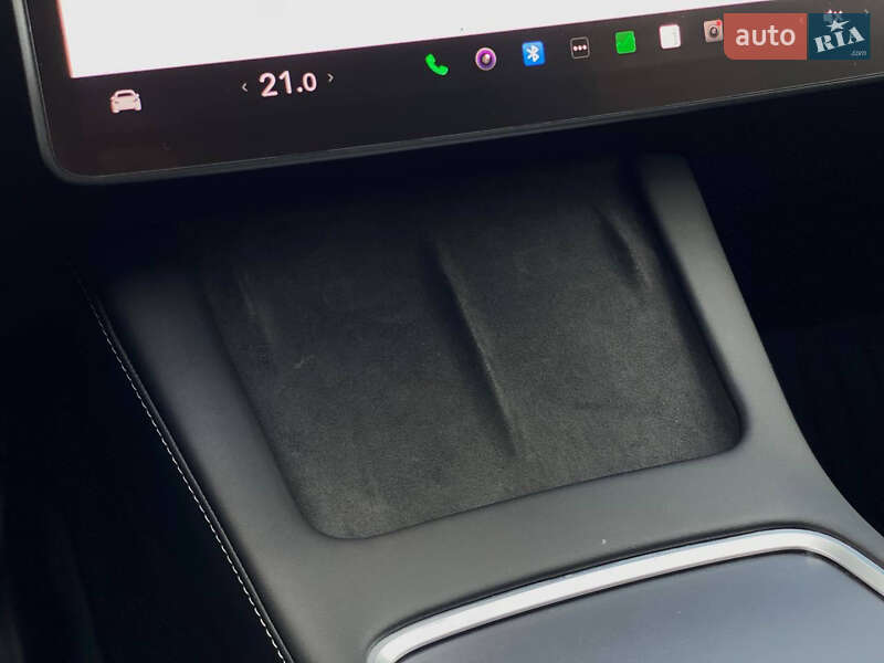 Внедорожник / Кроссовер Tesla Model Y 2023 в Днепре