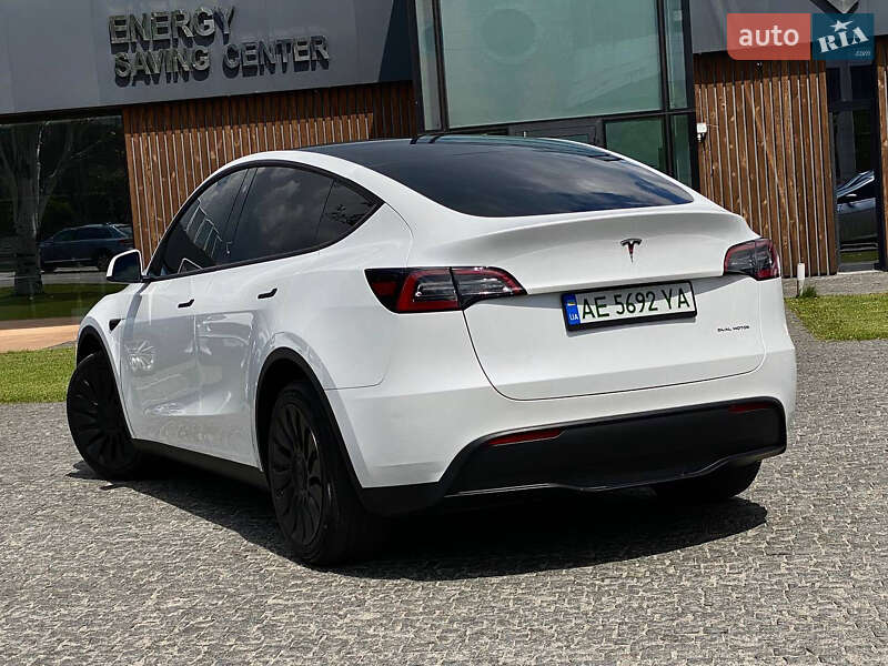 Внедорожник / Кроссовер Tesla Model Y 2023 в Днепре