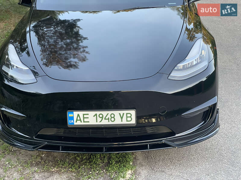 Внедорожник / Кроссовер Tesla Model Y 2023 в Днепре