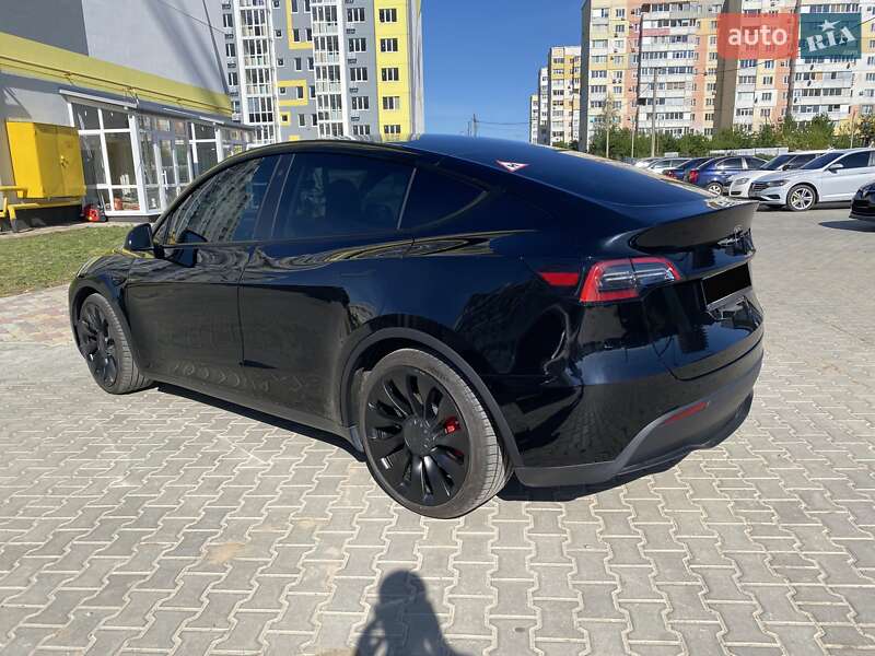 Внедорожник / Кроссовер Tesla Model Y 2022 в Полтаве