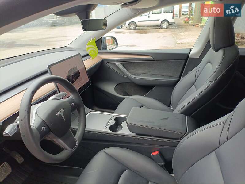 Внедорожник / Кроссовер Tesla Model Y 2024 в Виннице
