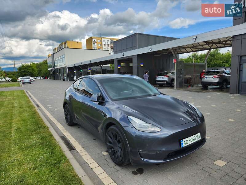 Внедорожник / Кроссовер Tesla Model Y 2021 в Ужгороде