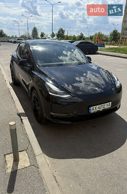 Внедорожник / Кроссовер Tesla Model Y 2021 в 