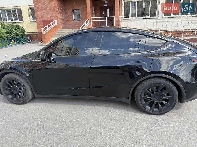 Внедорожник / Кроссовер Tesla Model Y 2021 в Харькове