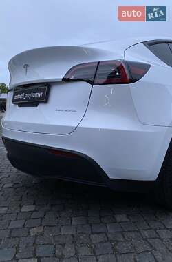 Внедорожник / Кроссовер Tesla Model Y 2023 в 