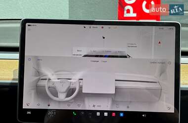 Внедорожник / Кроссовер Tesla Model Y 2022 в 