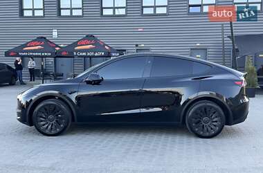 Внедорожник / Кроссовер Tesla Model Y 2024 в Киеве