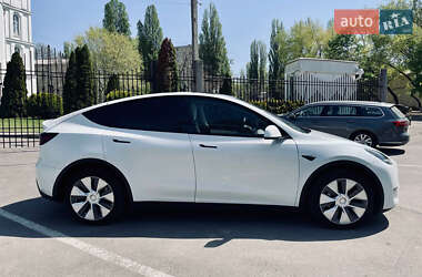 Позашляховик / Кросовер Tesla Model Y 2021 в 