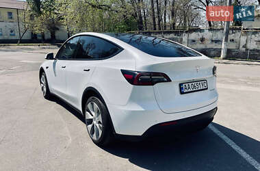 Позашляховик / Кросовер Tesla Model Y 2021 в 