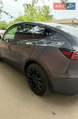 Позашляховик / Кросовер Tesla Model Y 2021 в 