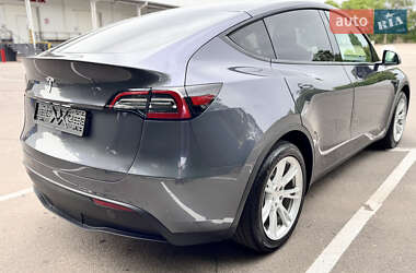 Внедорожник / Кроссовер Tesla Model Y 2021 в 