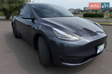 Внедорожник / Кроссовер Tesla Model Y 2021 в 