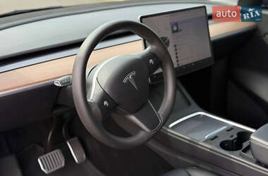Внедорожник / Кроссовер Tesla Model Y 2021 в 