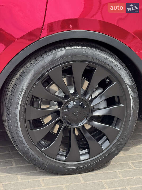 Позашляховик / Кросовер Tesla Model Y 2021 в Сумах