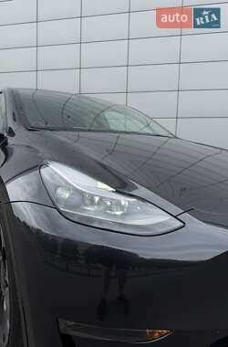 Внедорожник / Кроссовер Tesla Model Y 2024 в 