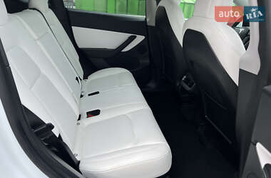Внедорожник / Кроссовер Tesla Model Y 2022 в 