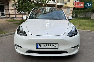 Позашляховик / Кросовер Tesla Model Y 2024 в 