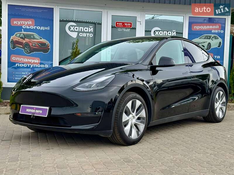 Внедорожник / Кроссовер Tesla Model Y 2020 в Львове