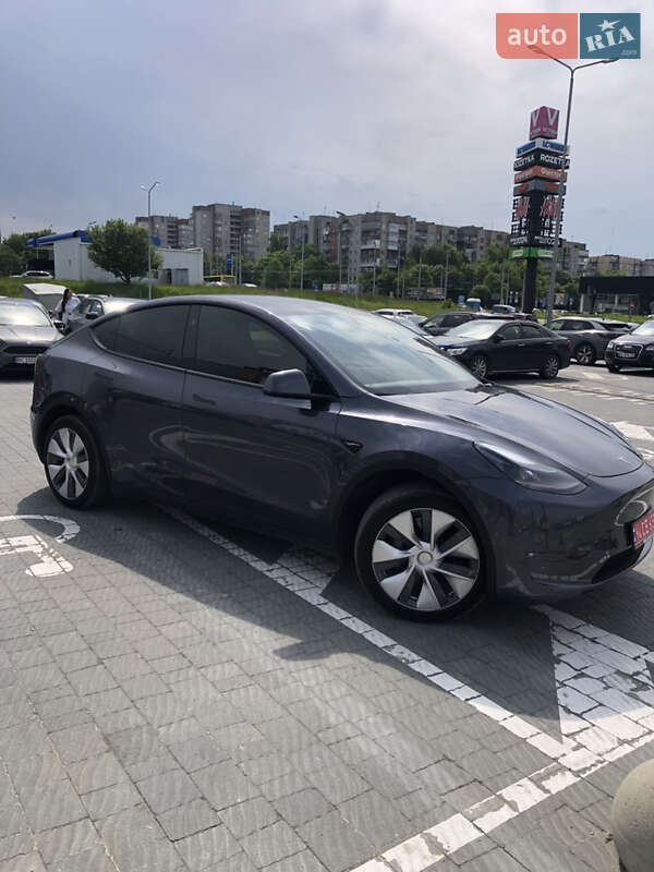 Позашляховик / Кросовер Tesla Model Y 2023 в Львові